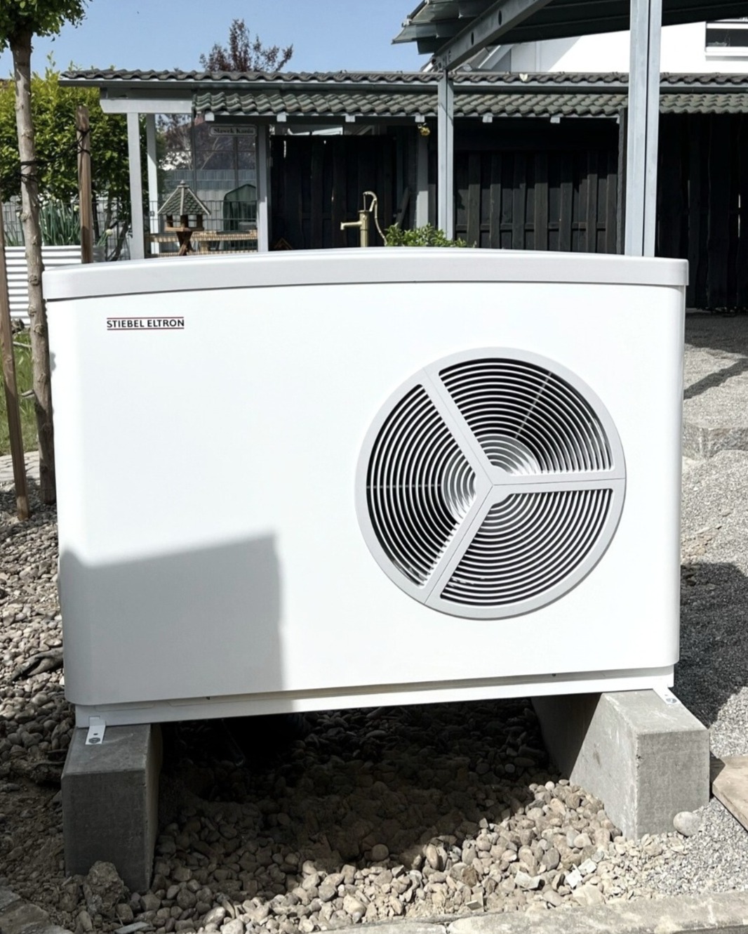 Von maiteck installierte Luftwärmepumpe