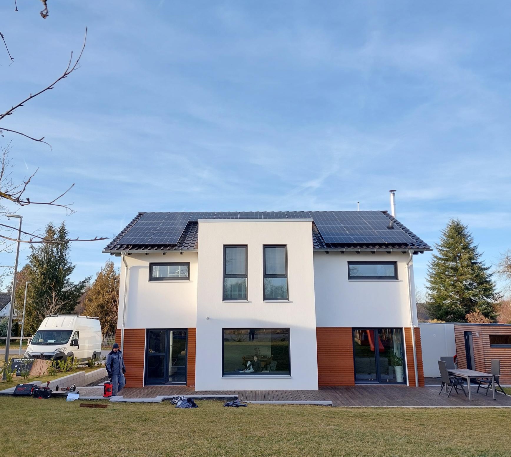Photovoltaikanlage auf einem Satteldach – maiteck-Projekt